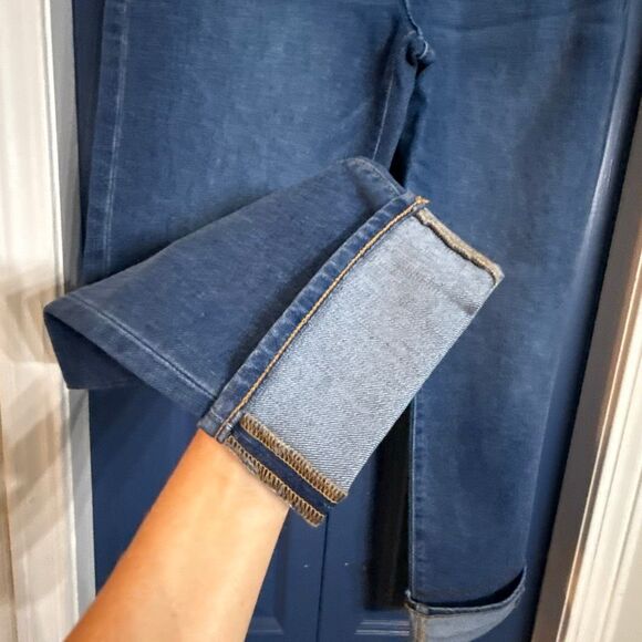 Ann Taylor The Taper Mid Rise Jeans Size 6 - Picture 3 of 6